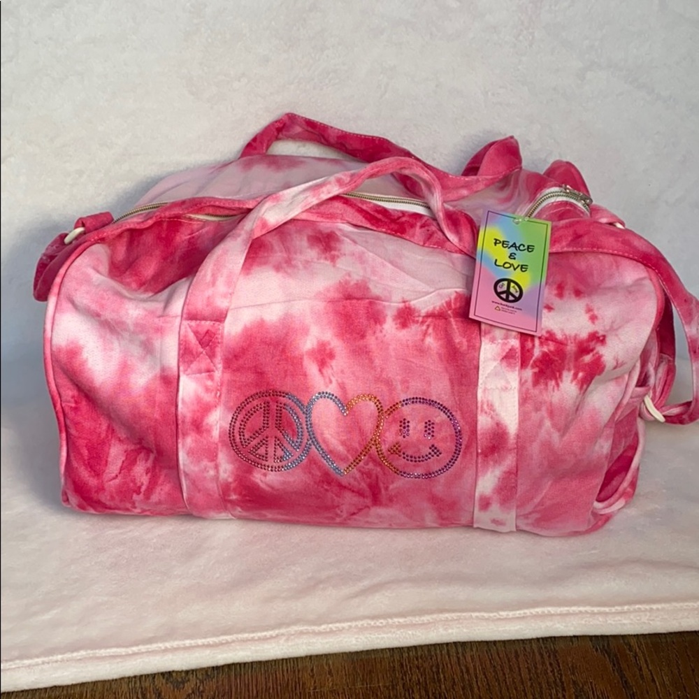 NEW! Pink tie dye peace ☮️ ❤️ 😀 duffle bag!!